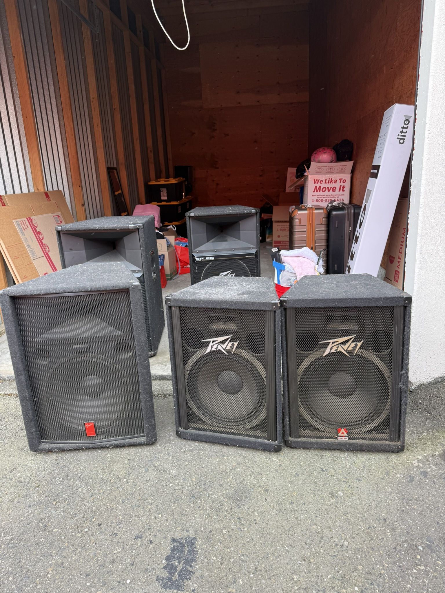 Speakers,Turntable, Amplifier