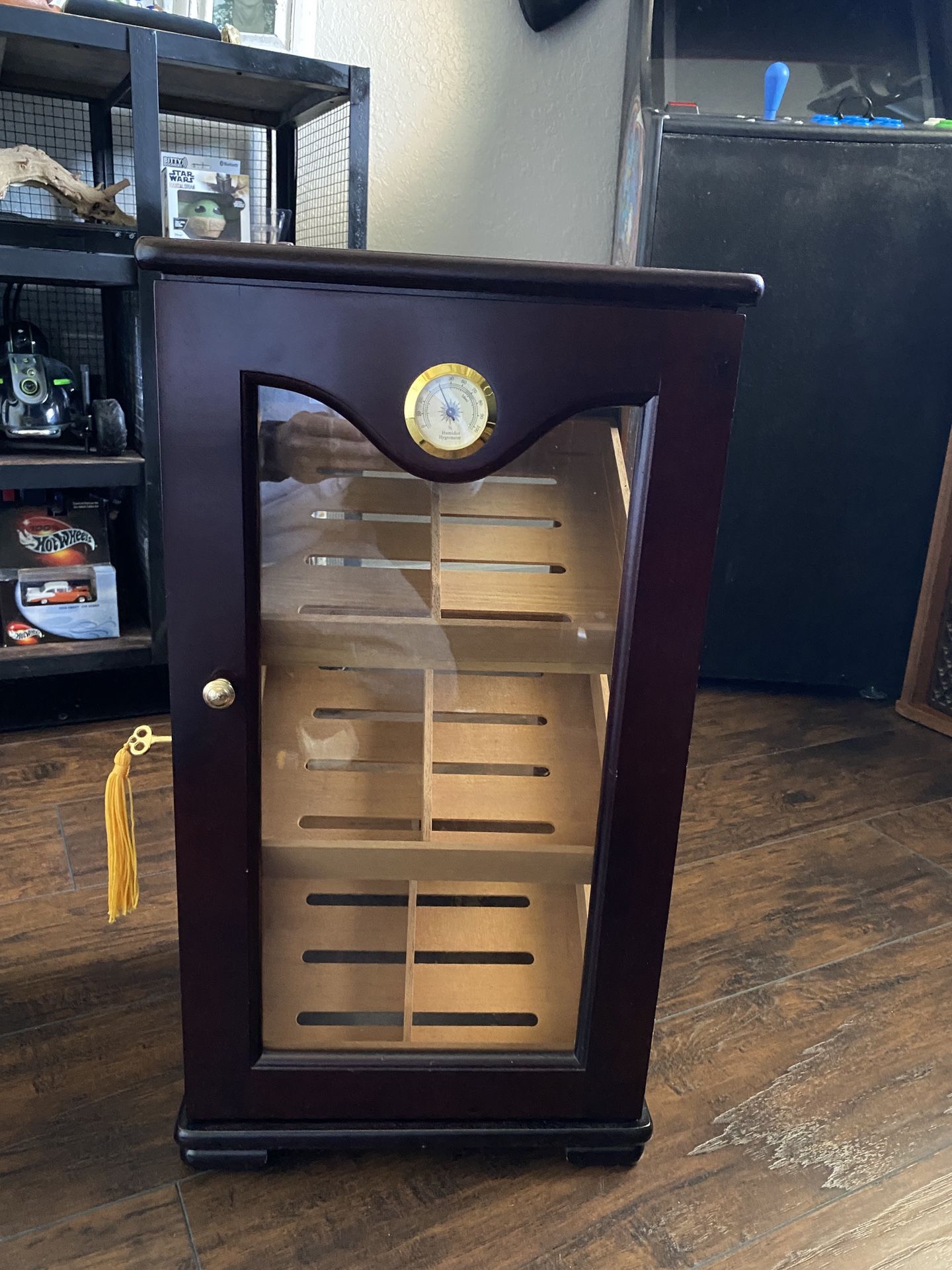 Large Luxurious Cigar Humidor Cabinet