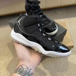 Jordan 11 Retro “Jubilee” Size 3Y