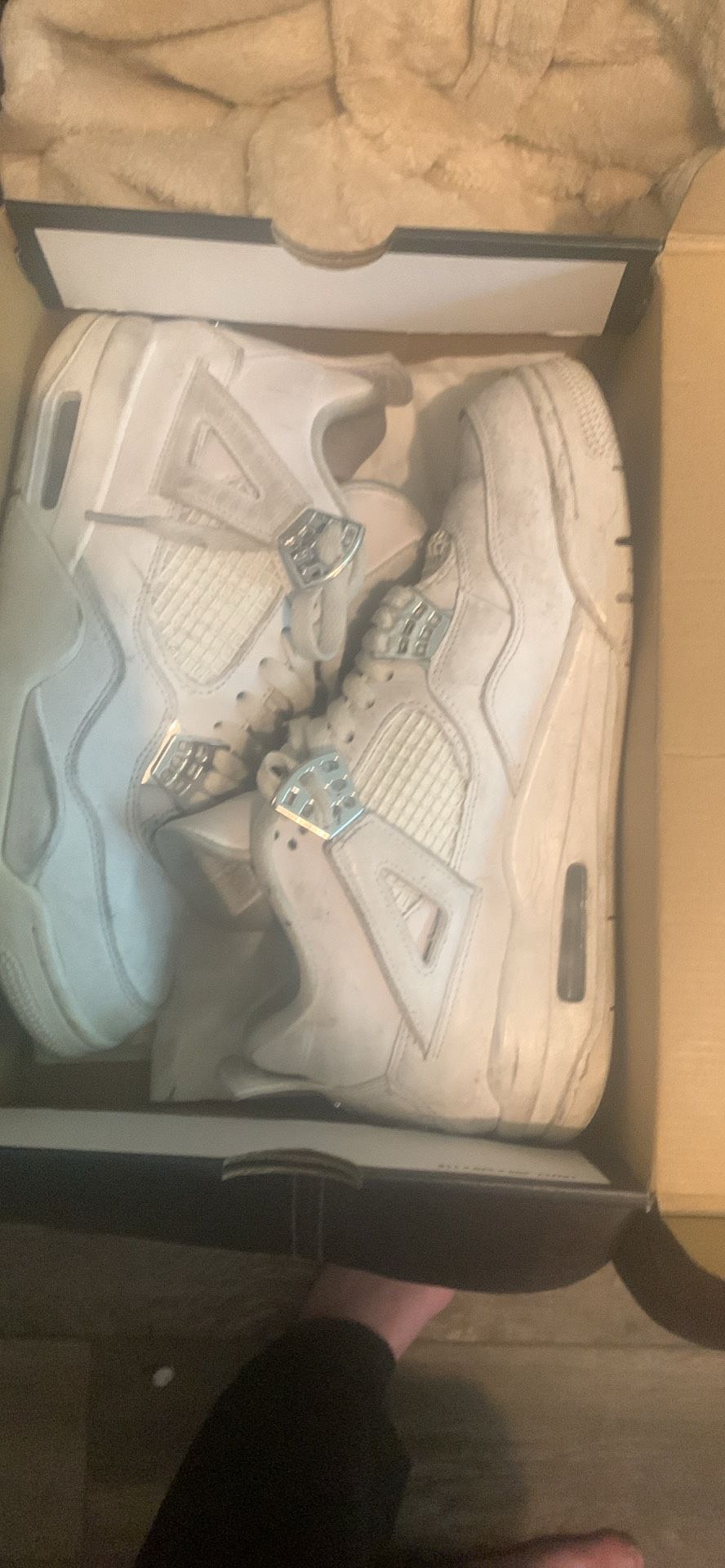 Jordan 4s (pure Money)