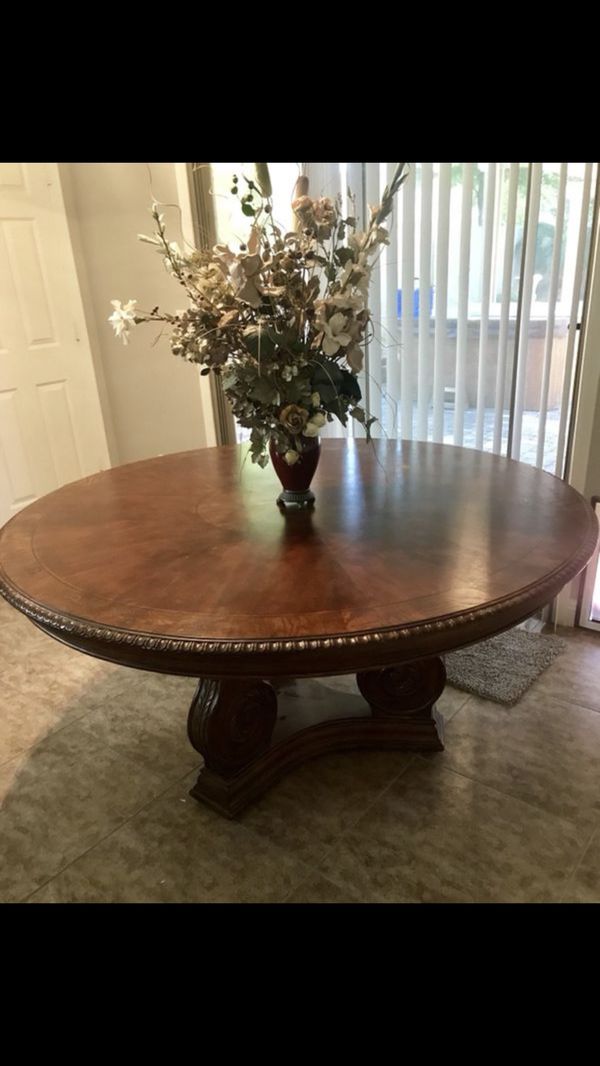 Dark Brown Heavy Wood Table W 4 Arm Chairs Table 5 Ft Round 31 Tall Originally Purchased From Davis Home Furnishings Please Be Advised This Table