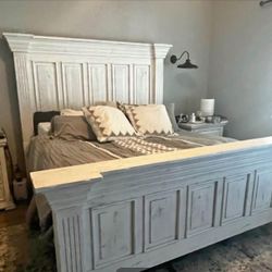 King Size Bedroom Set Practically New