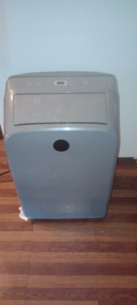 Portable AC unit