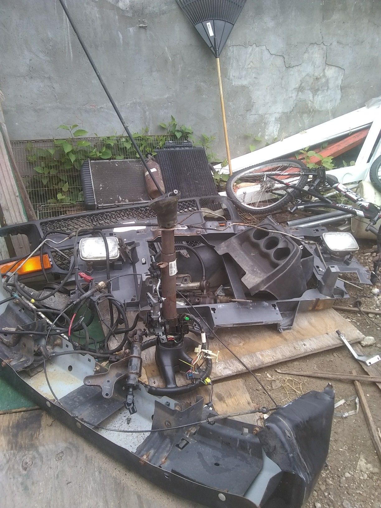 2011 Chevy cargo van part out