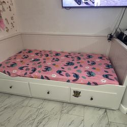 Twin bed with trundle
