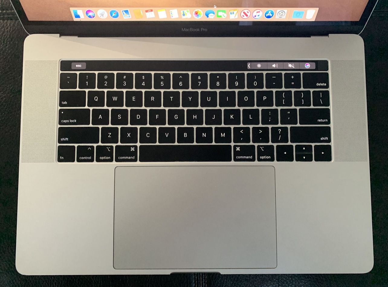 MacBook Pro 15 Touch Bar Space gray