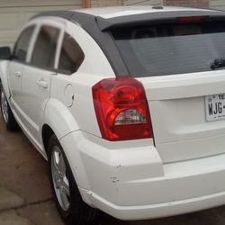 09 DODGE CALIBER 4CYL 2.4L A/C HEAT TINTED WINDOWS SUNROOF  TAILGATE  ALUMINUM RIMS  RUNS AND DRIVES EXCELLENT. 