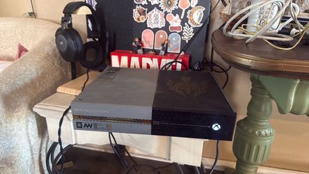 Xbox one limited edition AW