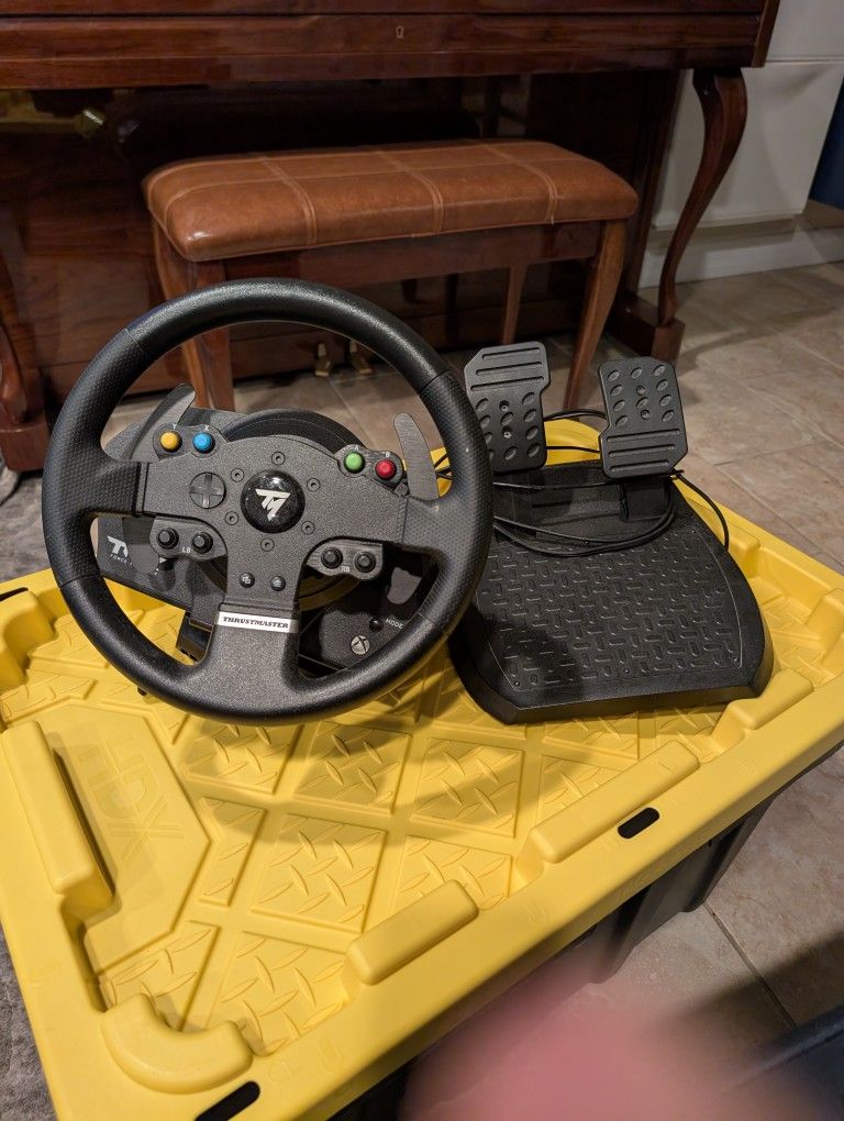 Thrustmaster steering Wheel & Pedal