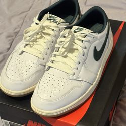 Oxidized Green Low Jordan 1 OG