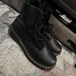 Dr Martens Boots 