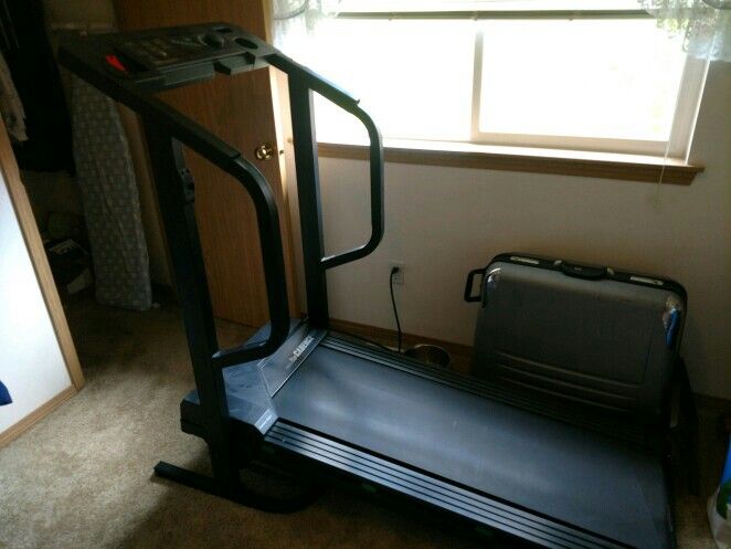 Weslo cadence 920 treadmill. Brand new!!! Space saver - folding treadmill!