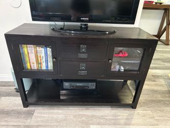 Entertainment Cabinet/Credenza