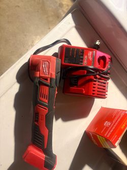 Milwaukee multitool Milwaukee multitool