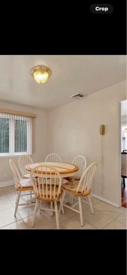 Coffee table and 5 chairs