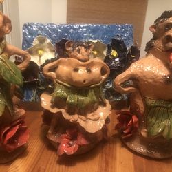 Pottery By Shawn As Shown In Photos. 