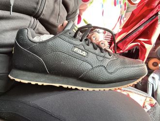 Fila Classic Shoes. Black W/gummy Bottoms. New. Size 9.5 Men’s