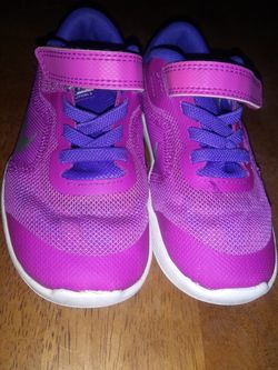 Tenis de niña 9c de tres años