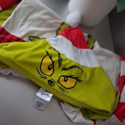 The Grinch Pajama Set Size M