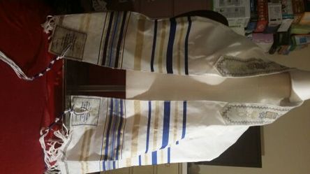 Prayer shawl