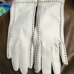 Gloves 