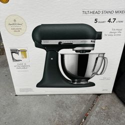 Kitchen Aid Mixer Artisan 5qt