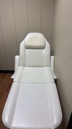 FREE Spa Chair!
