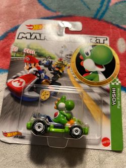 Hot Wheels Mario Kart Yoshi Pipe Frame Die-Cast