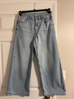 American Eagle Light Wash Wide Leg Jeans- low ride - size 0 Short
