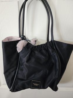 VS Tote snap closure bag. 13.5" T x 15" w handles measure approx. 8.5". Tags still on