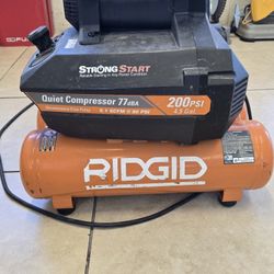 Ridgid 200PSI 4.5 Gallon Compressor (OF45200SS)