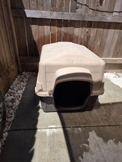 Dog house