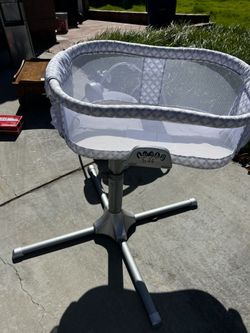 baby crib