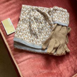NWT Michael Kors scarf, beanie, gloves set