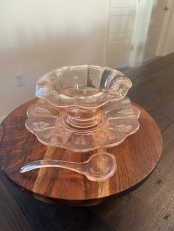 Pink depression glass "Cupid" pattern mayonnaise set with spoon.