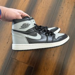Jordan 1s Retro Shadow Black Size 11
