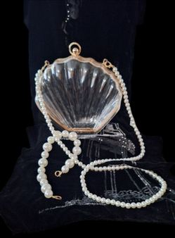 Clear Shell Shaped Clutch Or Shoulder/Crossbody Purse-Like New