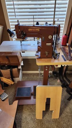 Cobra Class 26 Leather Sewing Machine