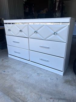 6 drawer double dresser