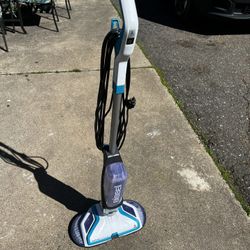 Bissell Dual Spin Head Floor Cleaner With Pads 