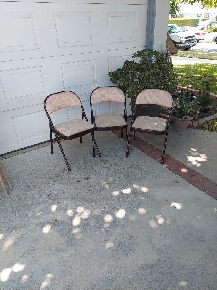 5 Padded Folding Chairs 