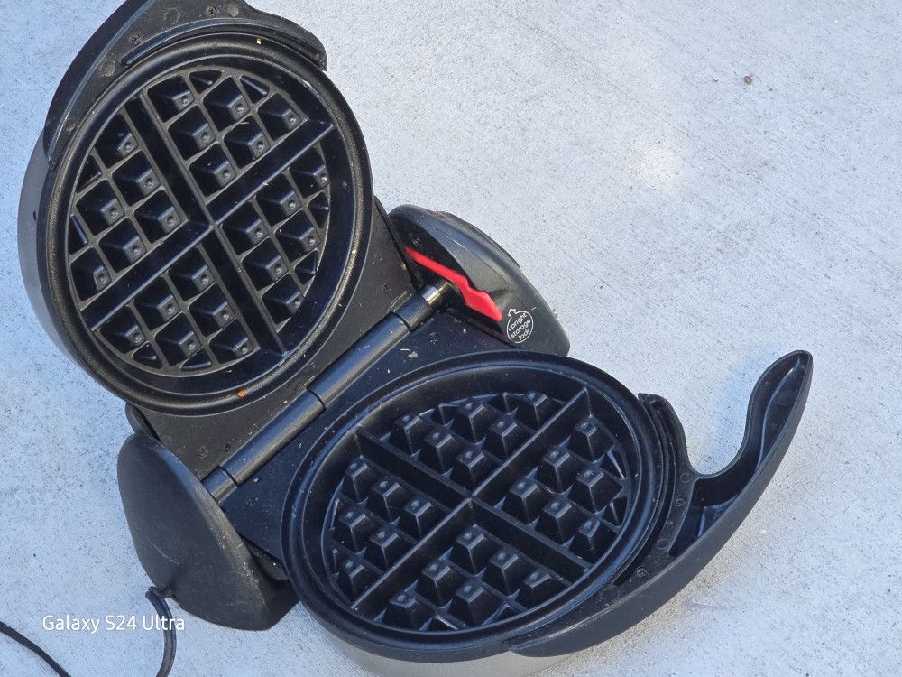 Flip Waffle Iron