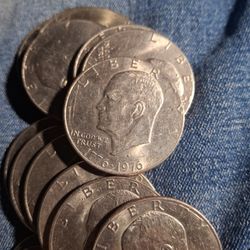 Eare Silver Dollars 30 Of Em Best Offer Gets To Buy Em 