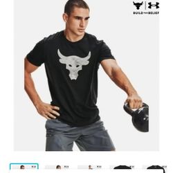 Brand New With Tag Men's Under Armour Project Rock Brahma Bull Short Sleeve T-Shirt Size S Fits M As Well