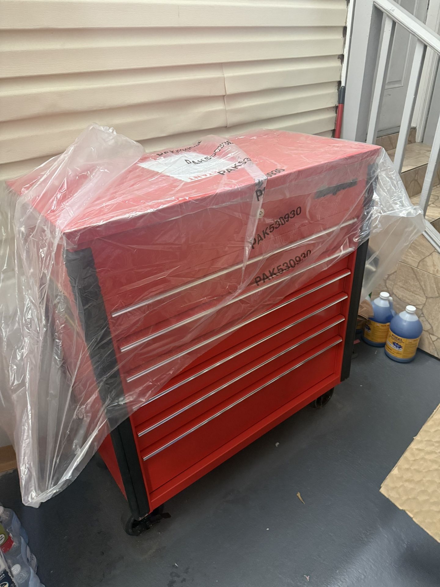 SNAP ON TOOL BOX for Sale in Miami, FL - OfferUp