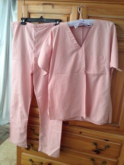 Womens Pink Scrubs Size Medium