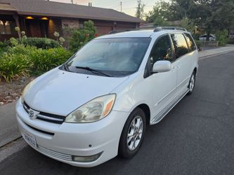 2004 Toyota sienna van