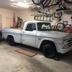 1971 Dodge D100 Sweptline