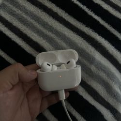 AirPods Pro’s 