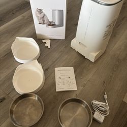 Automatic Cat Feeder
